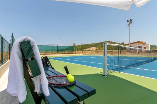 villa amalia tennis court